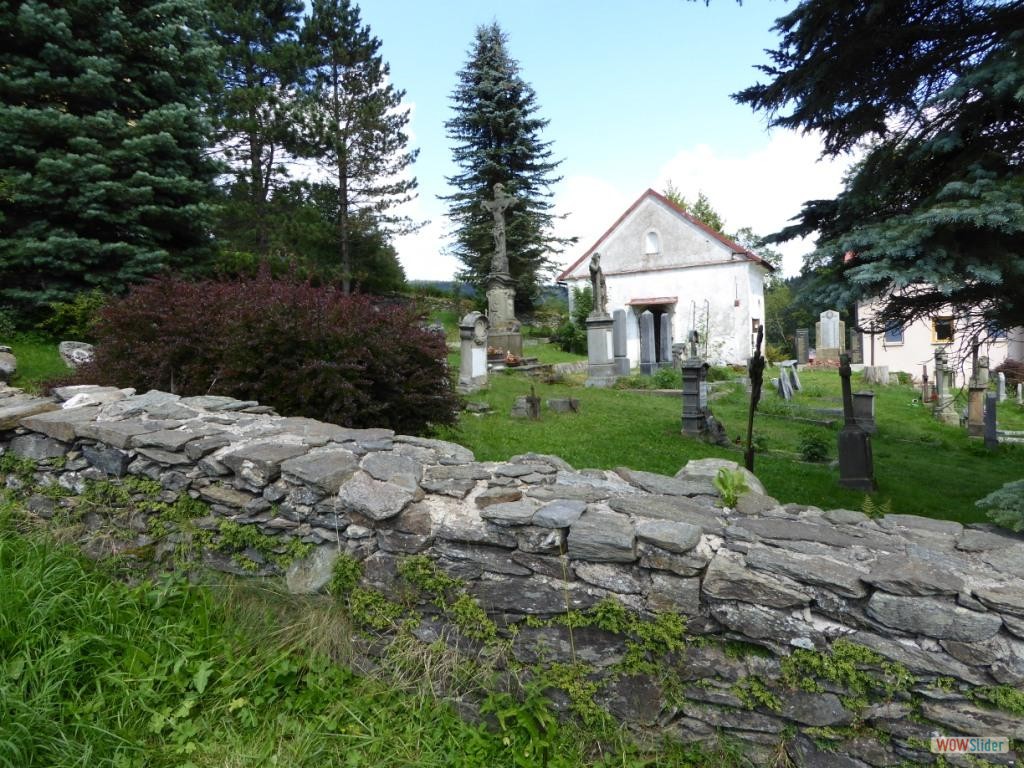 Friedhof mit Kapelle in Bärnwald